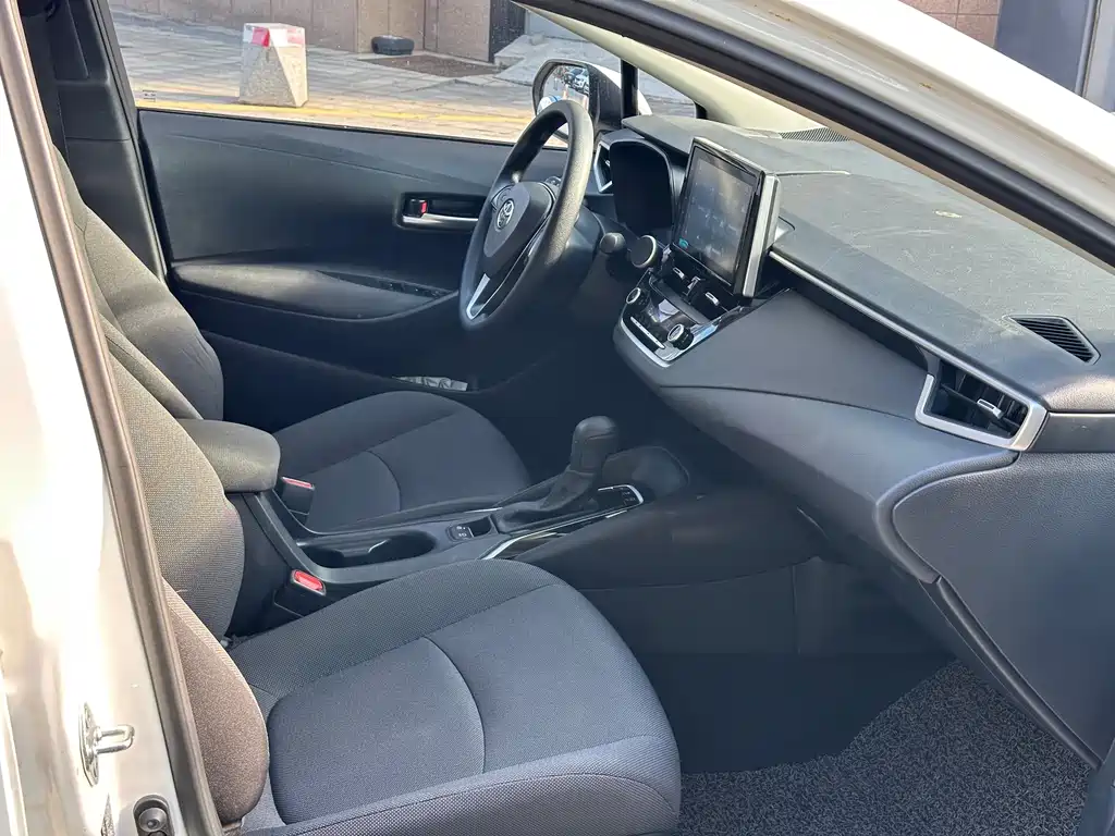 Toyota Corolla — миниатюра 5