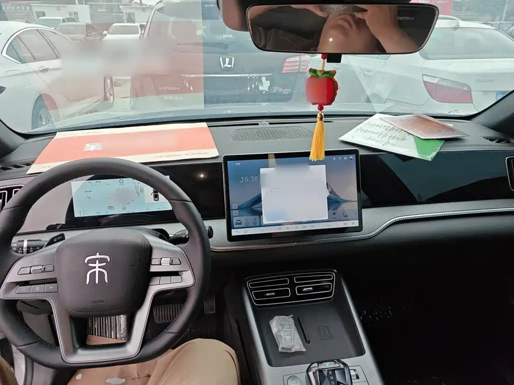 BYD L DM-i — миниатюра 10