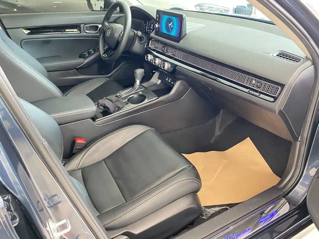 Honda Civic — миниатюра 9