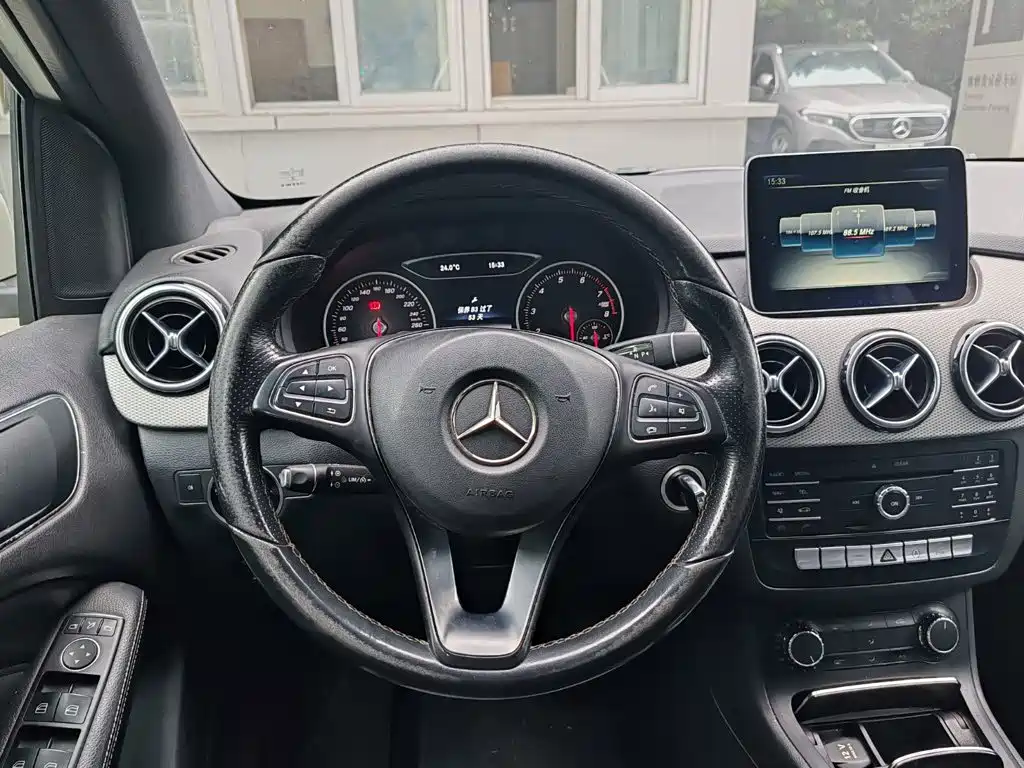 Mercedes-Benz B-Class — миниатюра 13
