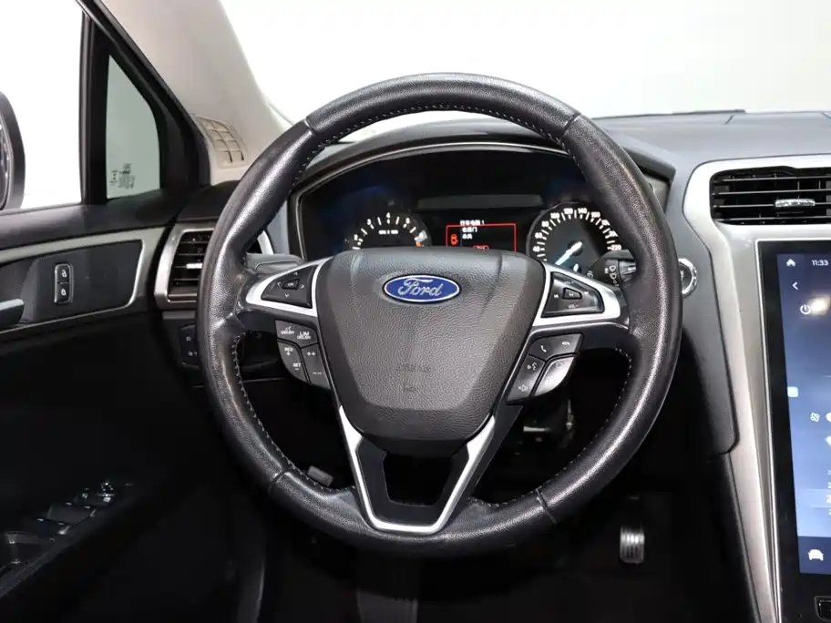 Ford Mondeo — миниатюра 13