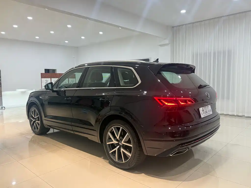 Volkswagen Touareg — миниатюра 5