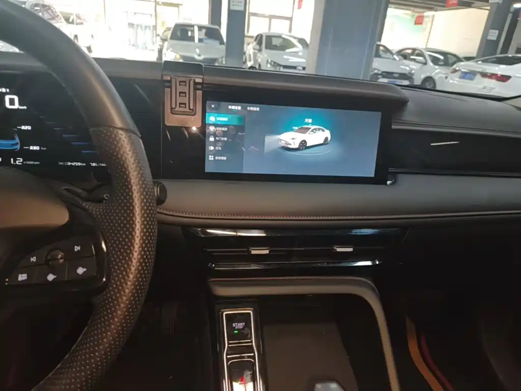 Roewe i5 — миниатюра 13