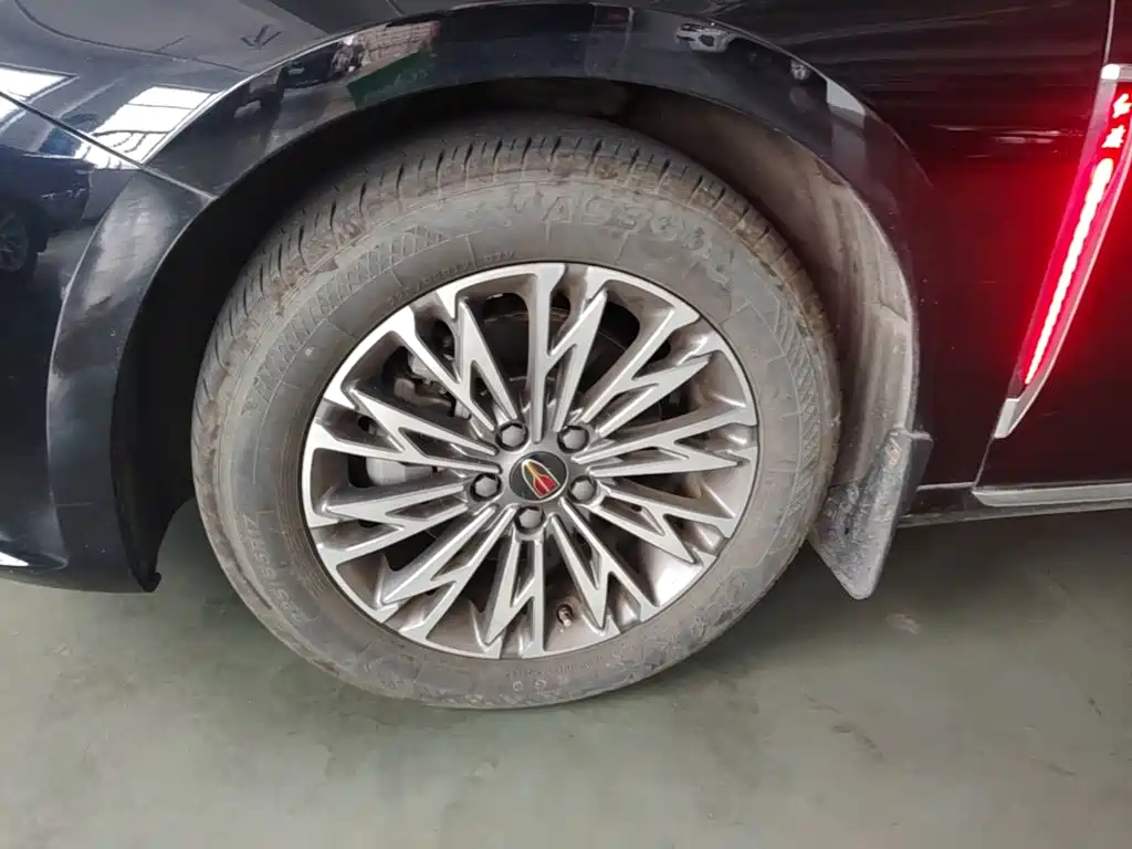 Hongqi Hongqi H5 — миниатюра 23