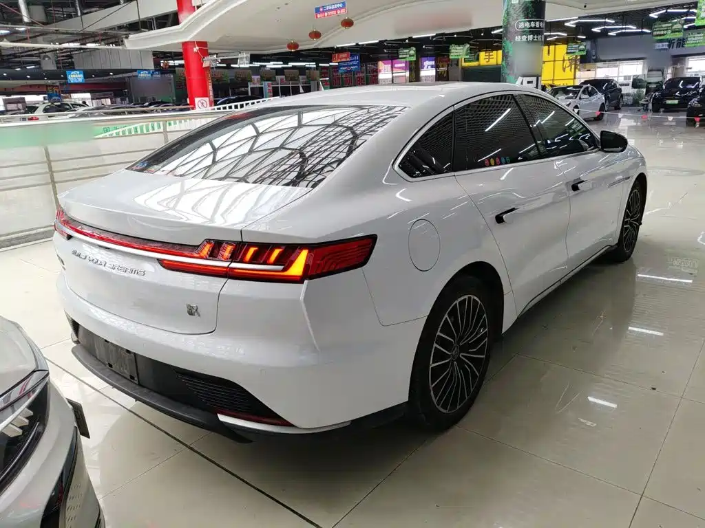 BYD Han — миниатюра 5
