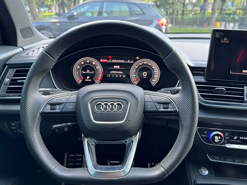 Audi Q5L — миниатюра 15