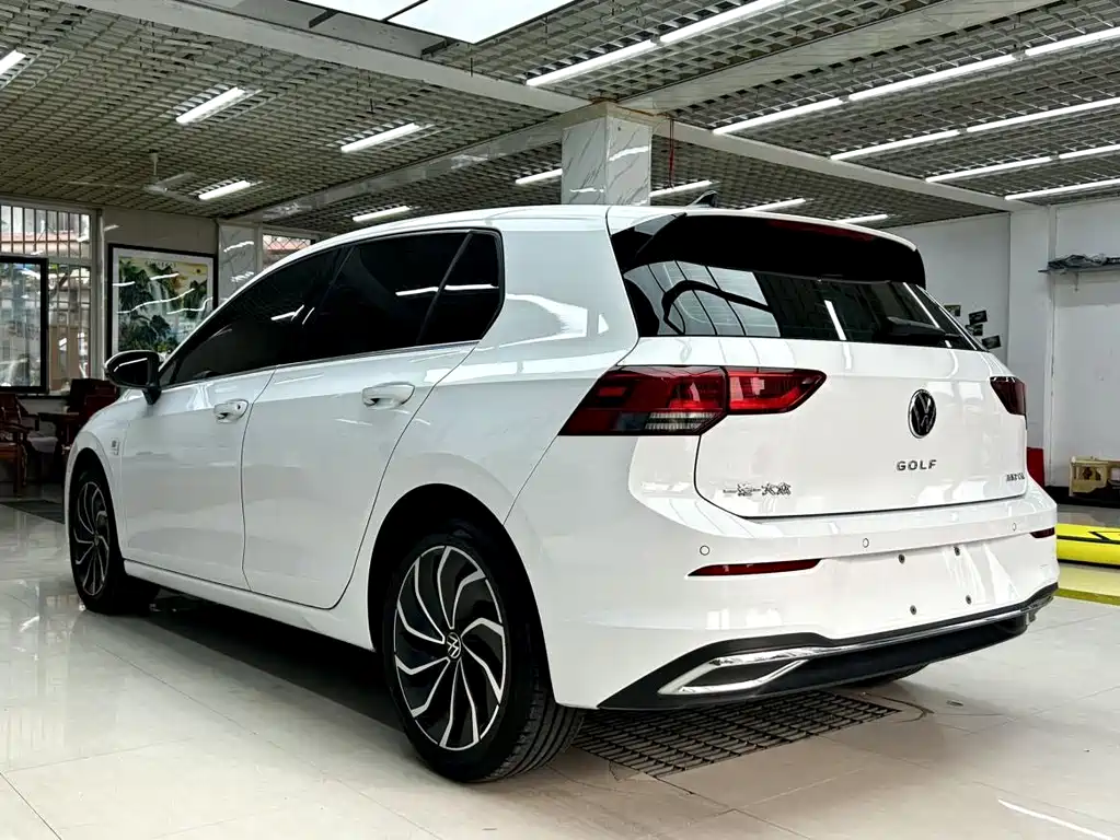 Volkswagen Golf — миниатюра 6