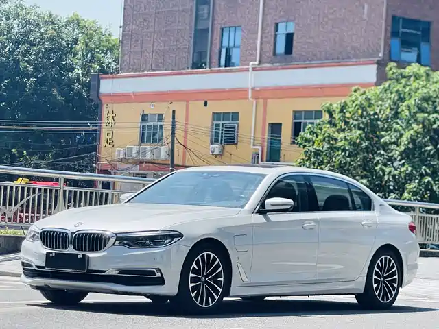 BMW  5 SERIES NEW ENERGY 2019