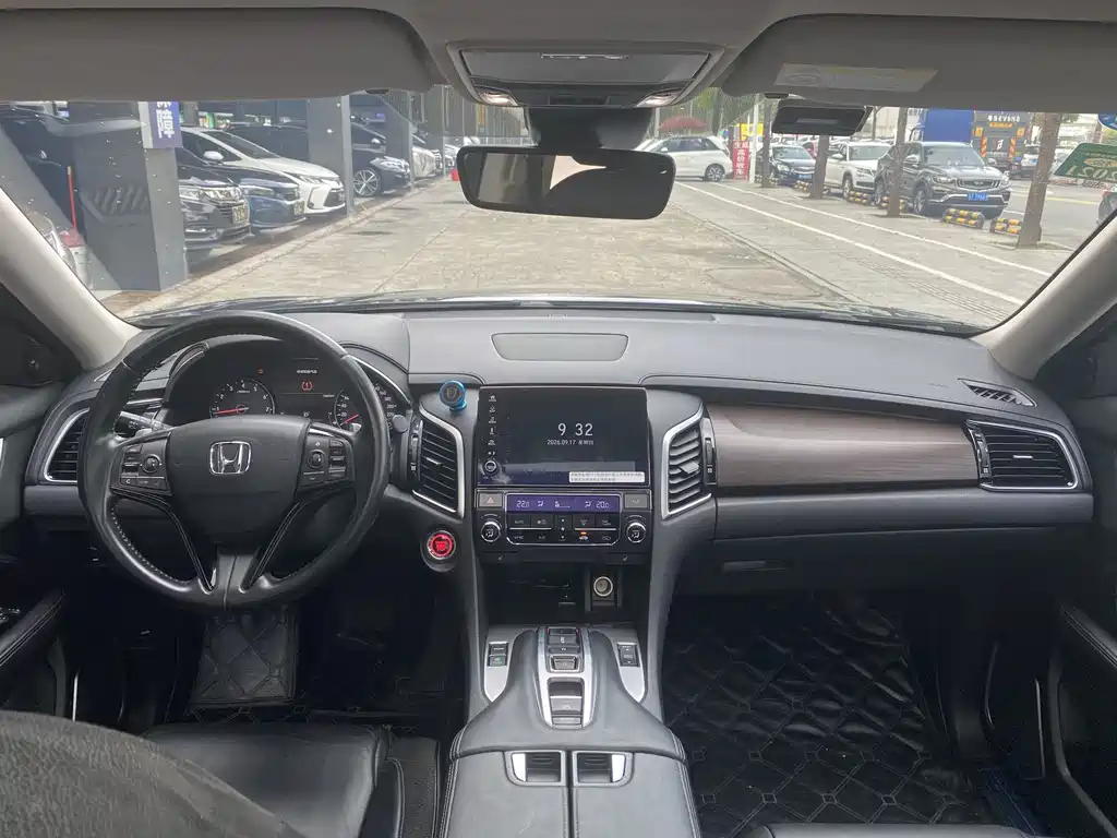 Honda Avancier — миниатюра 5