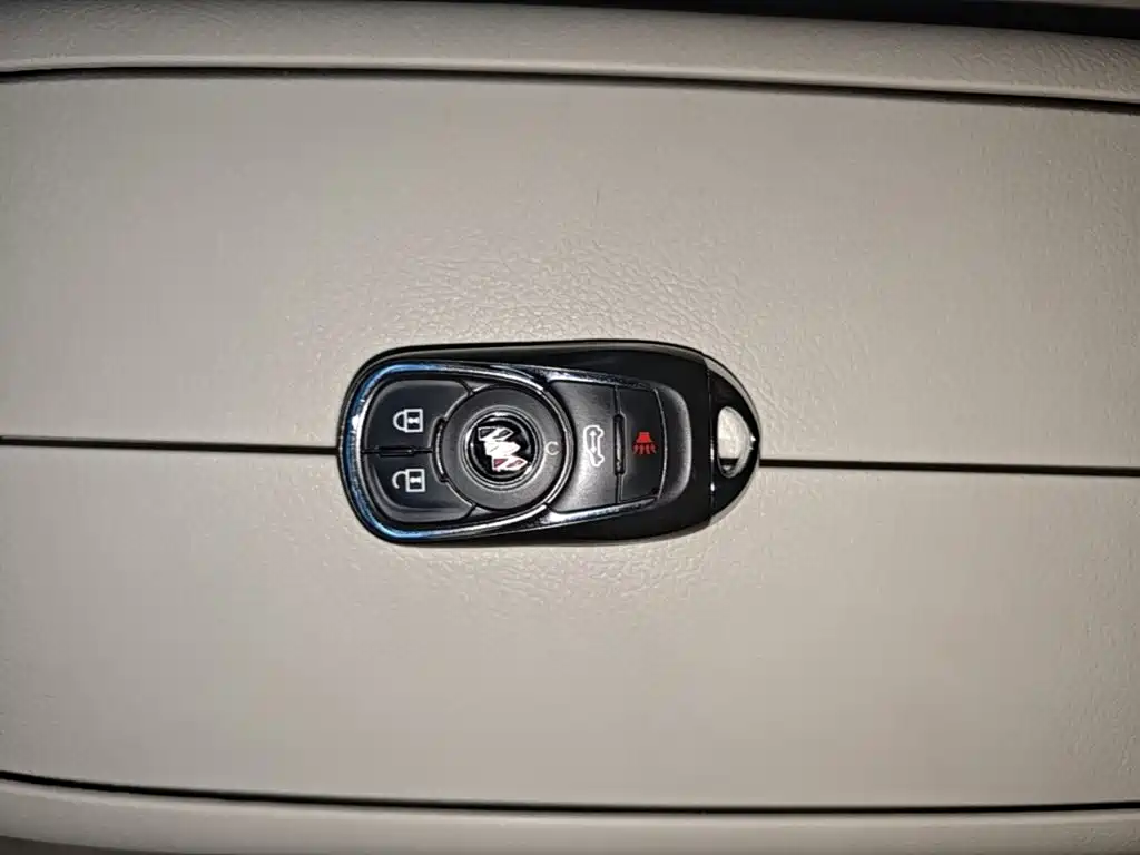 Buick GL8 — миниатюра 9