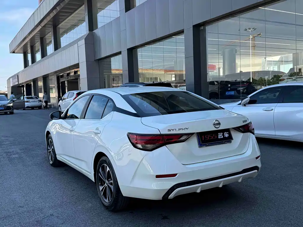 Nissan Sylphy — миниатюра 7