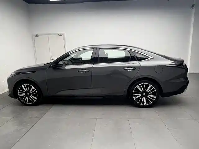 Changan Eado — миниатюра 8