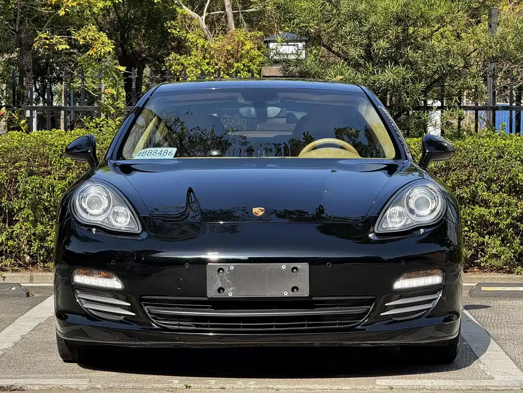 Porsche Panamera — миниатюра 2
