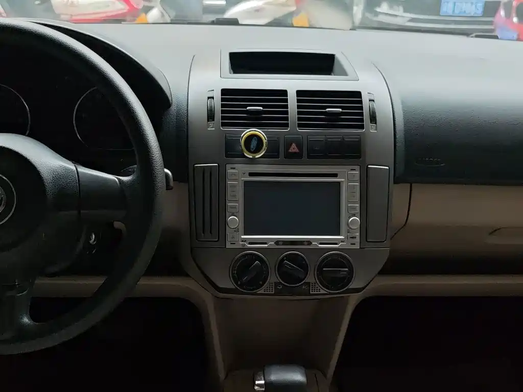 Volkswagen Polo — миниатюра 9