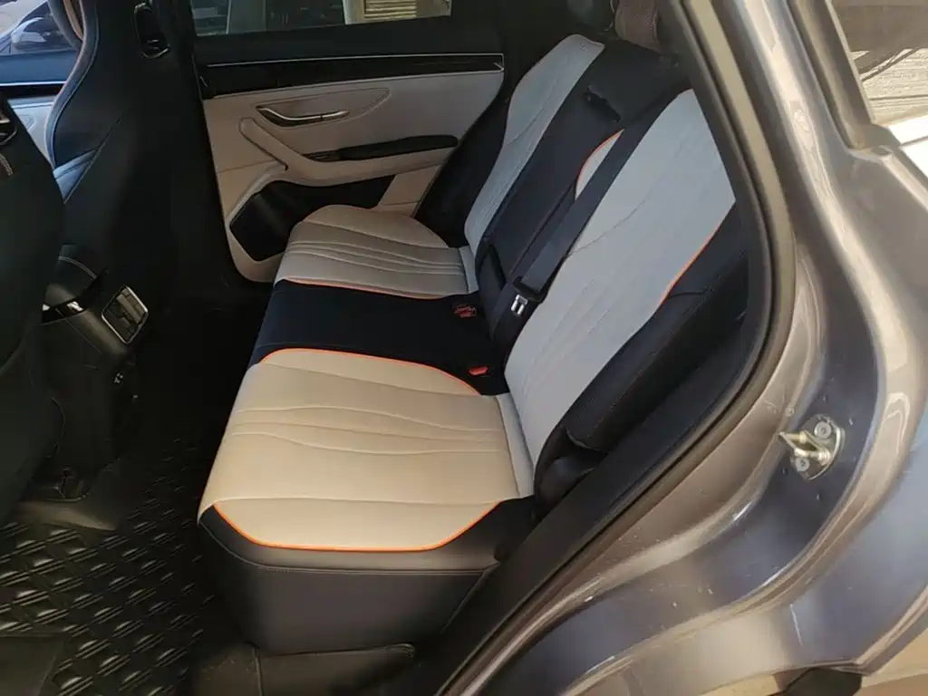 BYD PLUS New Energy — миниатюра 17