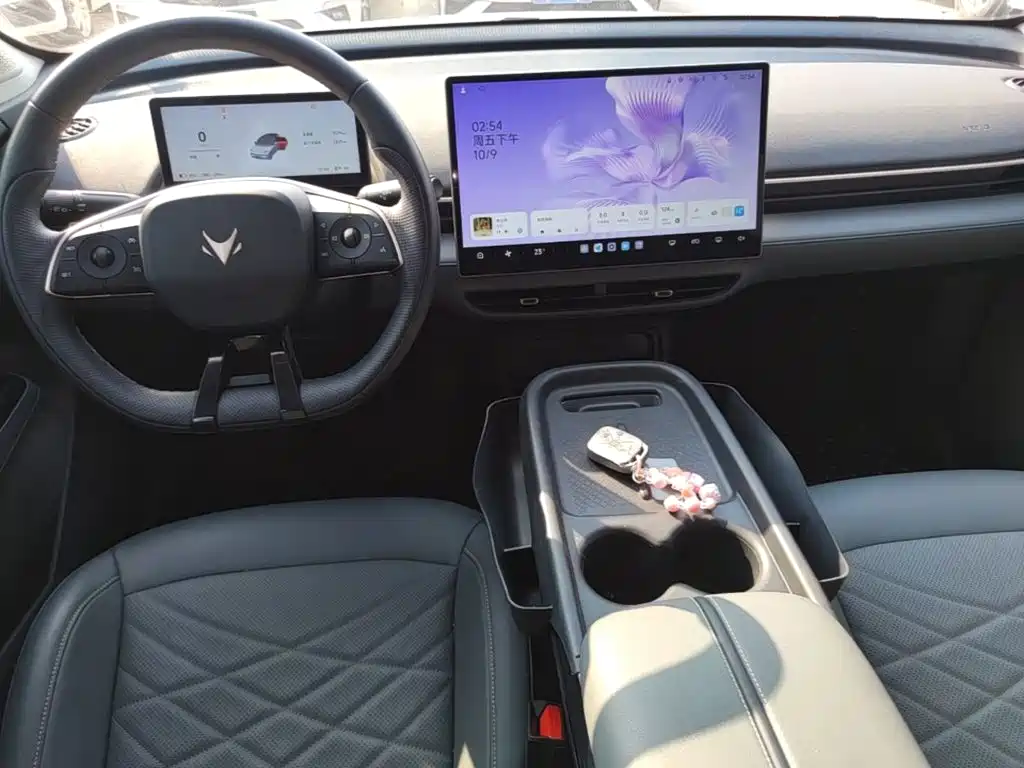ARCFOX Beta T1 — миниатюра 13