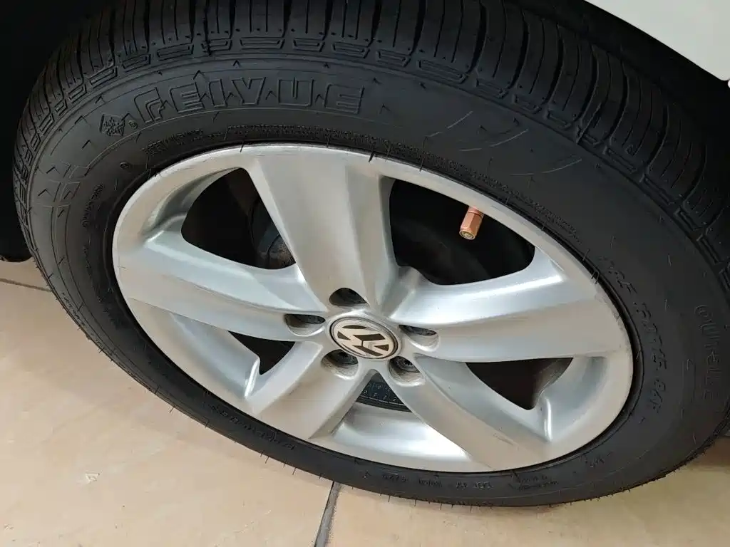 Volkswagen Polo — миниатюра 6