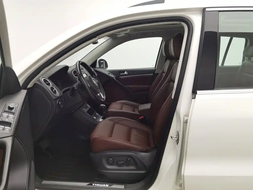 Volkswagen Tiguan — миниатюра 10