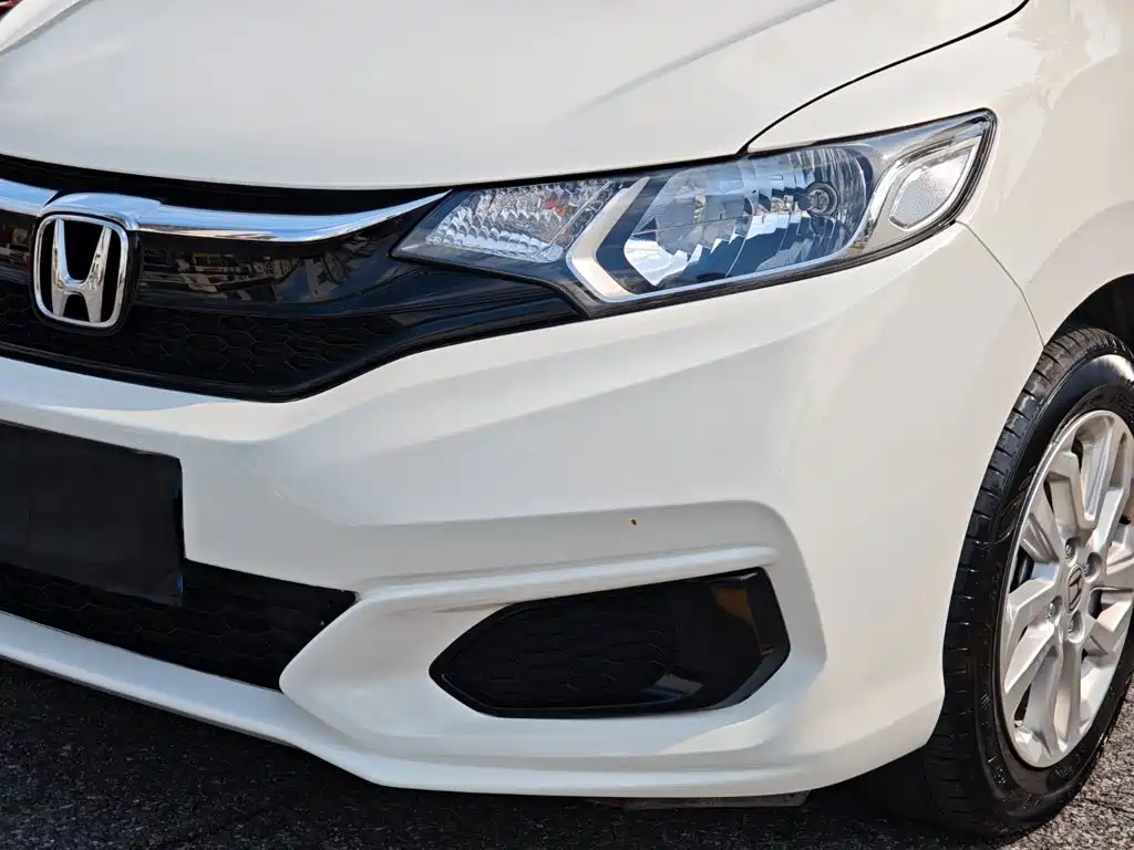 Honda Fit — миниатюра 9