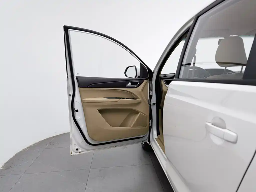 Baojun 730 — миниатюра 8