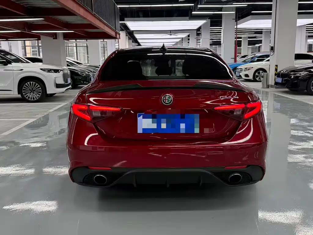 Alfa Romeo Giulia — миниатюра 6
