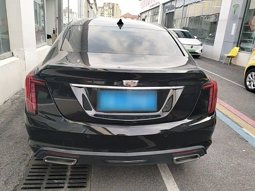 Cadillac CT5 — миниатюра 6