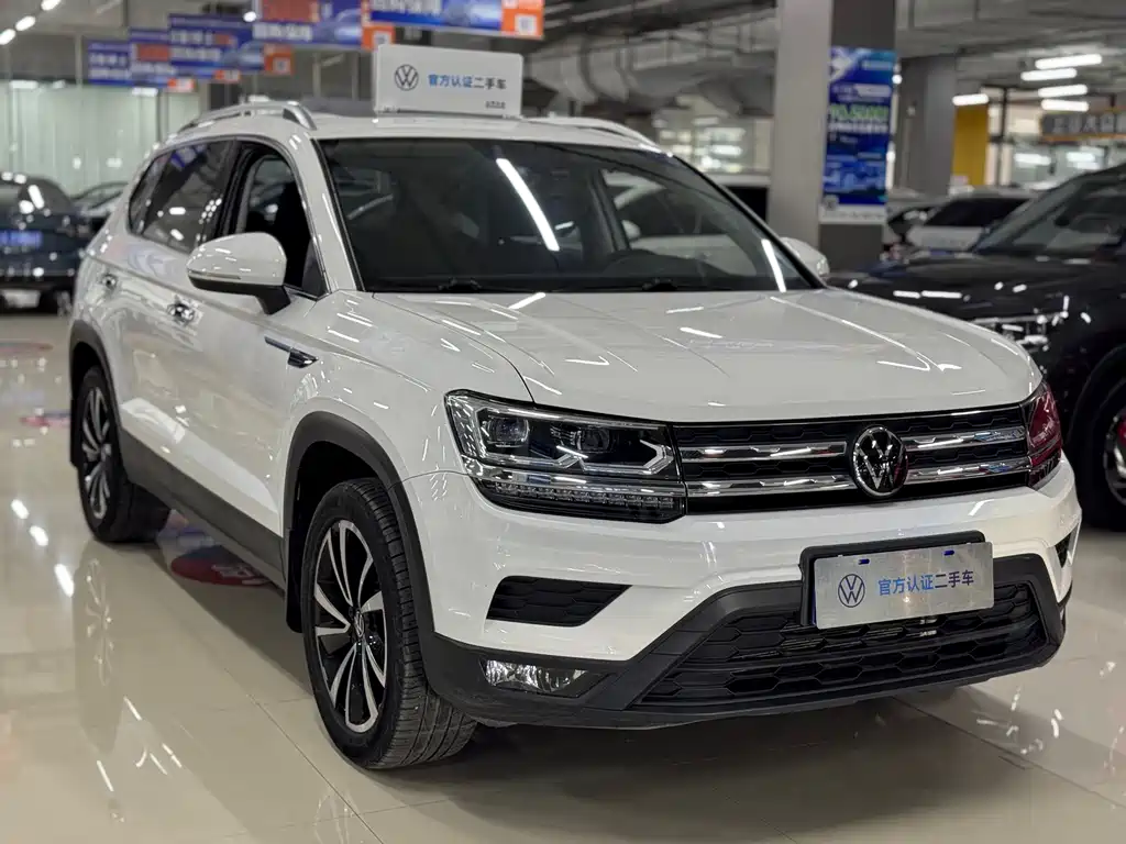 Volkswagen Tharu XR 280TSI 2WD Luxury Edition, фото 3