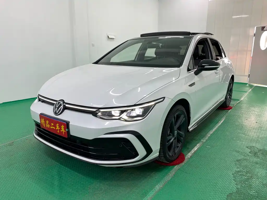 Volkswagen Golf 2023