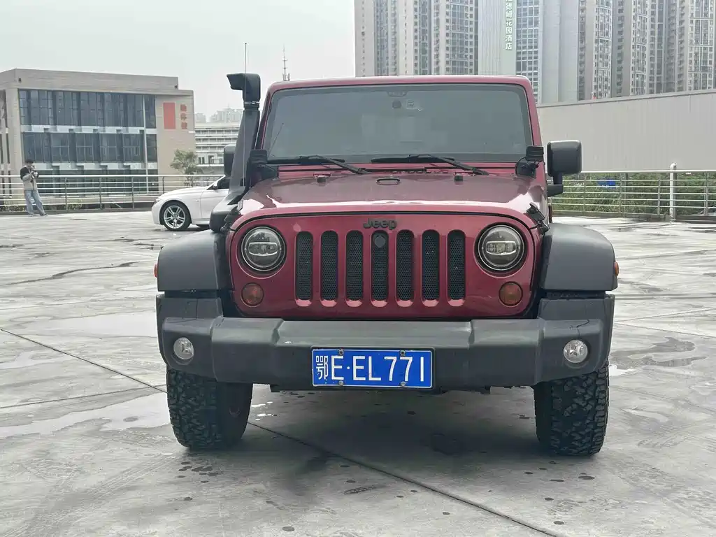 Jeep Wrangler 3.6L Sahara 2-door Edition, фото 2