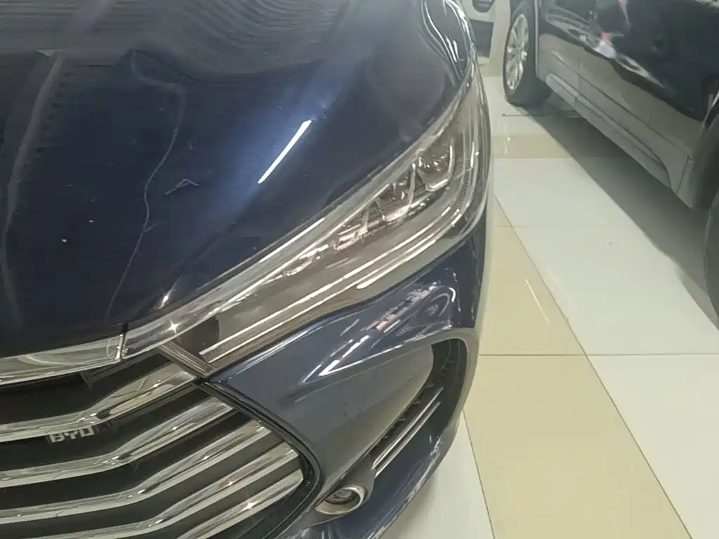 BYD MAX — миниатюра 24
