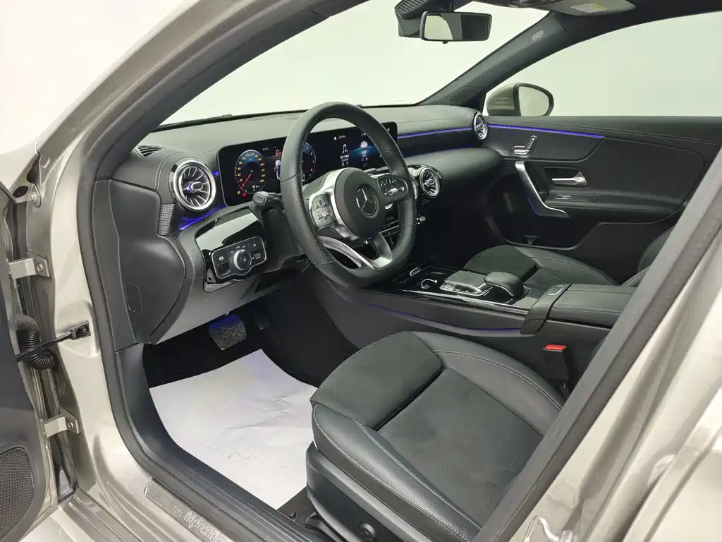 Mercedes-Benz A-Class — миниатюра 12