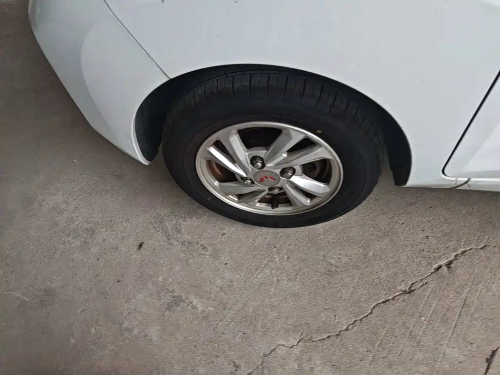 Wuling MINIEV — миниатюра 23