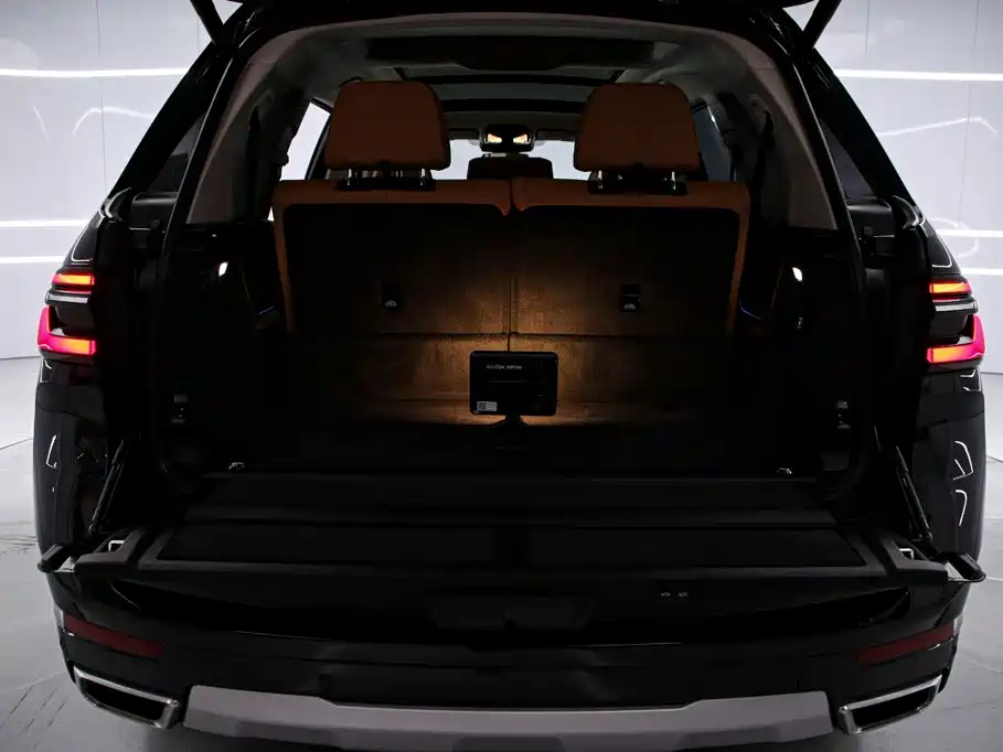 BMW X7 — миниатюра 17