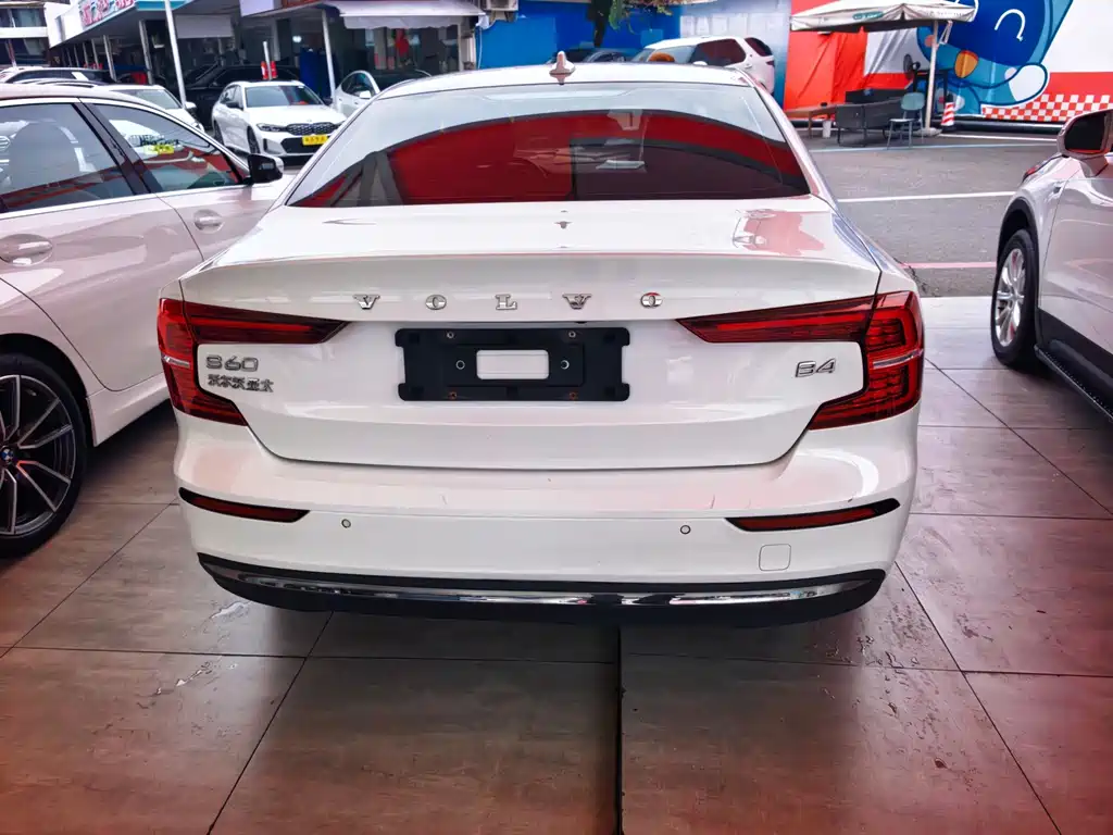 Volvo S60 — миниатюра 9