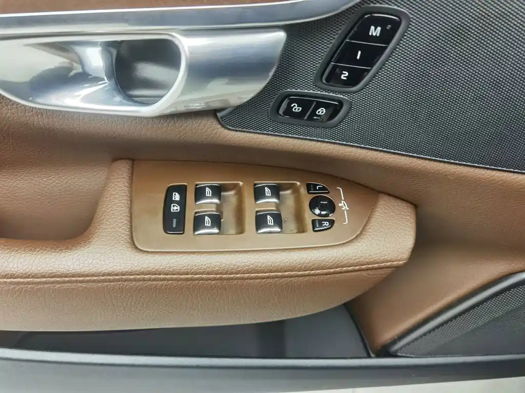 Volvo S90 — миниатюра 9