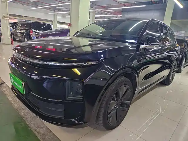 Li Auto L6