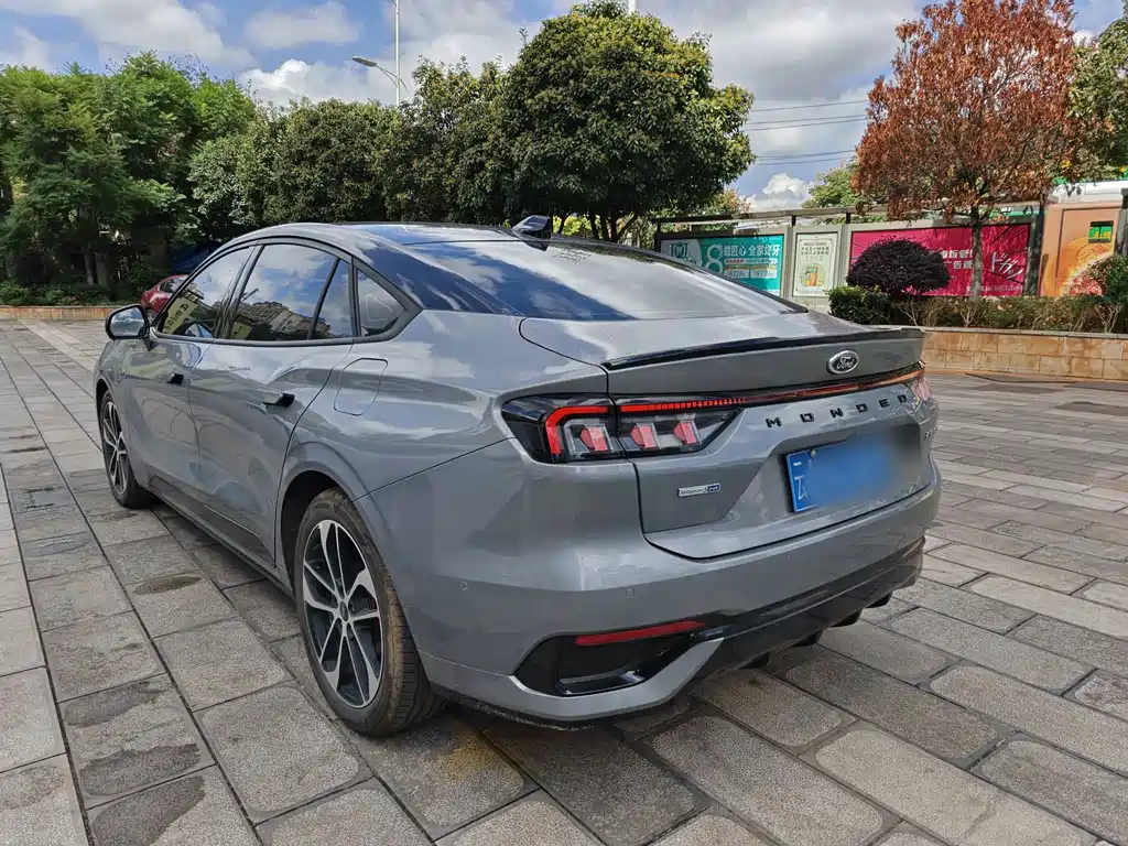 Ford Mondeo — миниатюра 10
