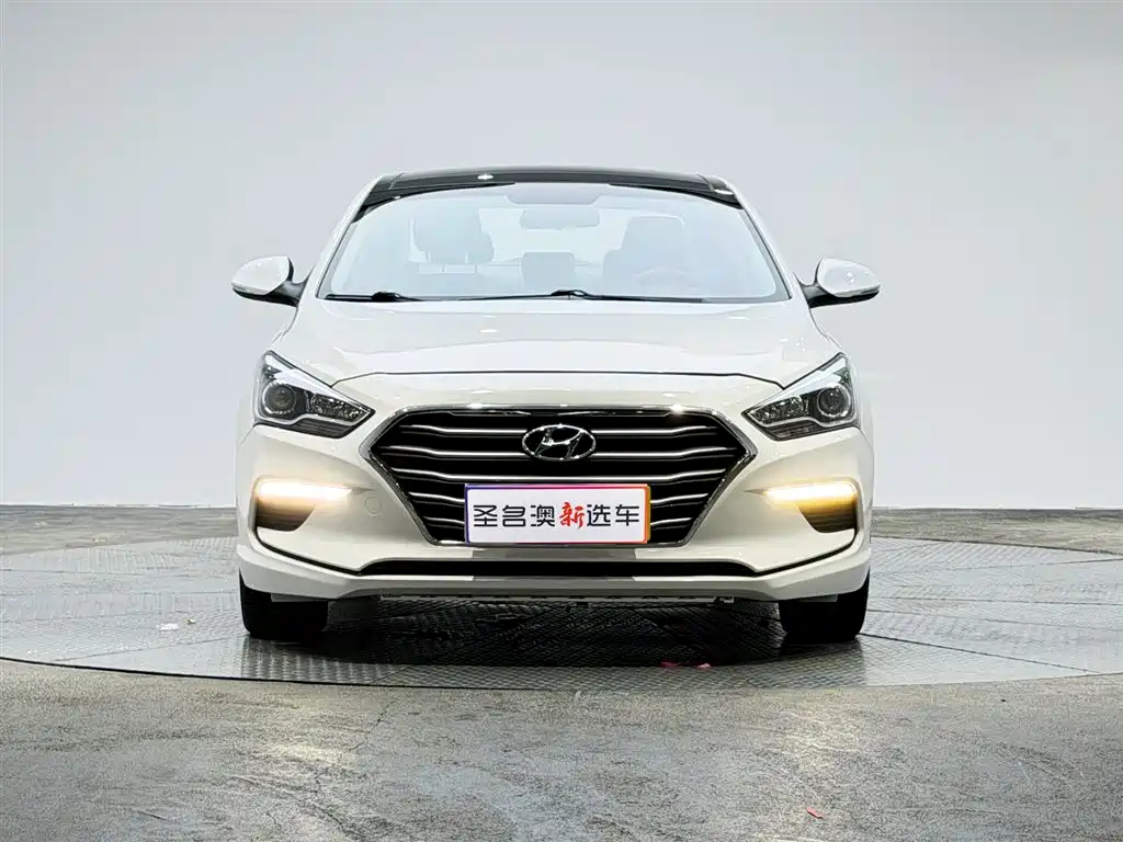 Hyundai Mistra 1.8L Auto Intelligent GLS CN-V