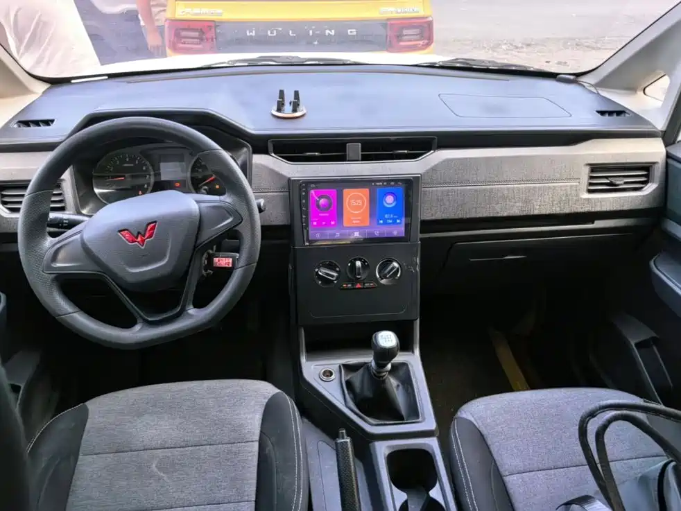 Wuling Hongguang PLUS — миниатюра 10
