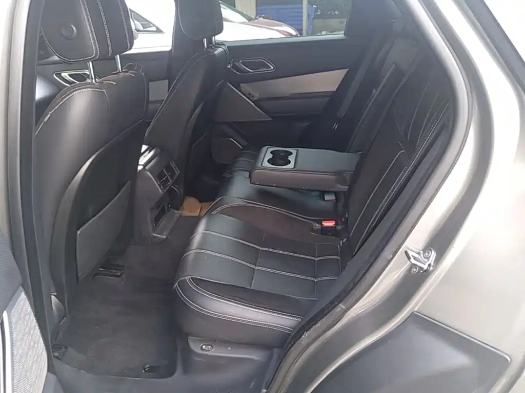 Land Rover Velar — миниатюра 17