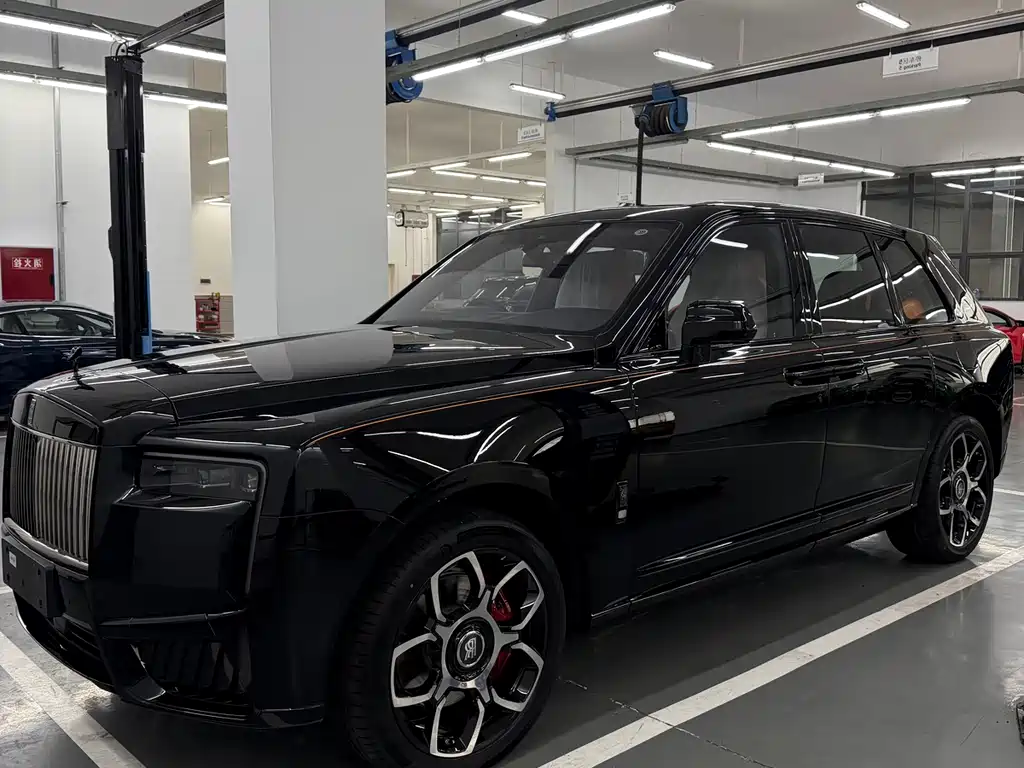 Rolls-Royce Cullinan 0