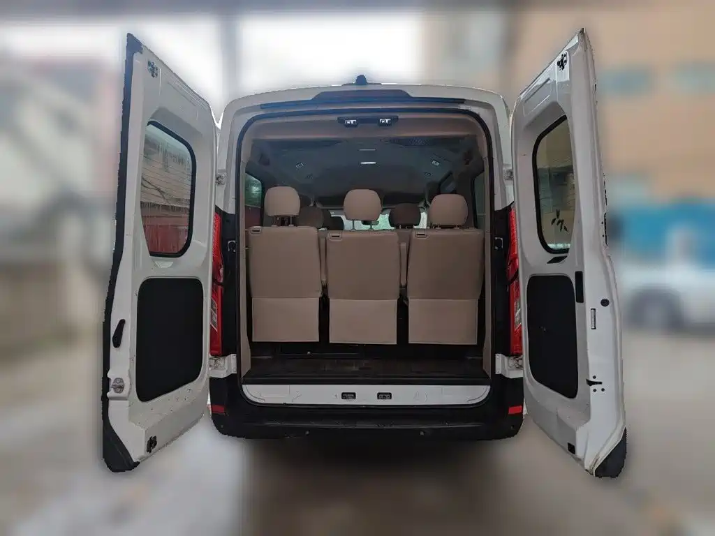 Maxus V90 — миниатюра 10