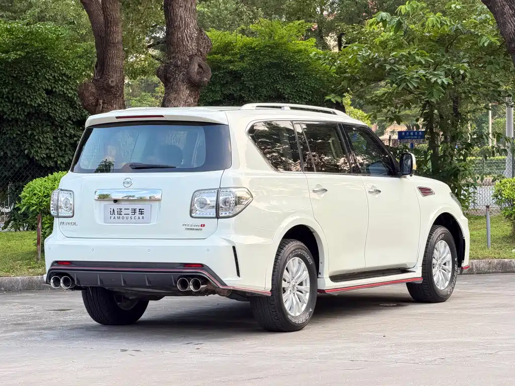 Nissan Patrol — миниатюра 5