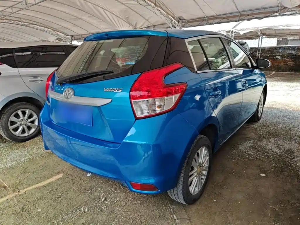 Toyota Yaris L — миниатюра 7
