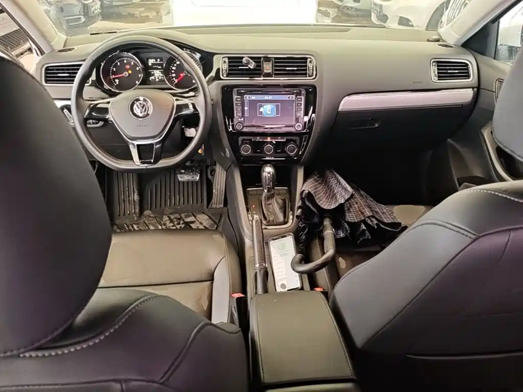 Volkswagen Sagitar — миниатюра 10