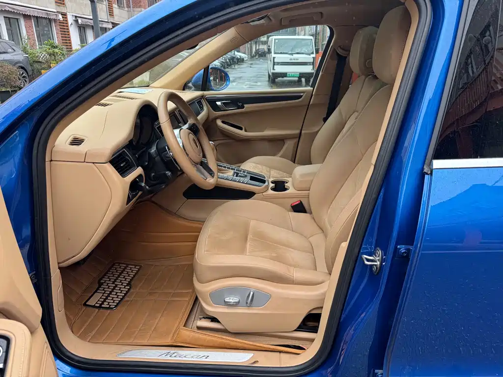 Porsche Macan — миниатюра 5