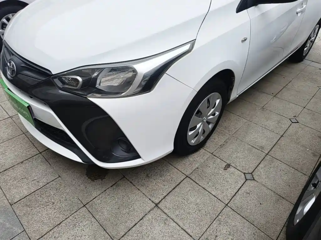 Toyota Yaris L — миниатюра 24