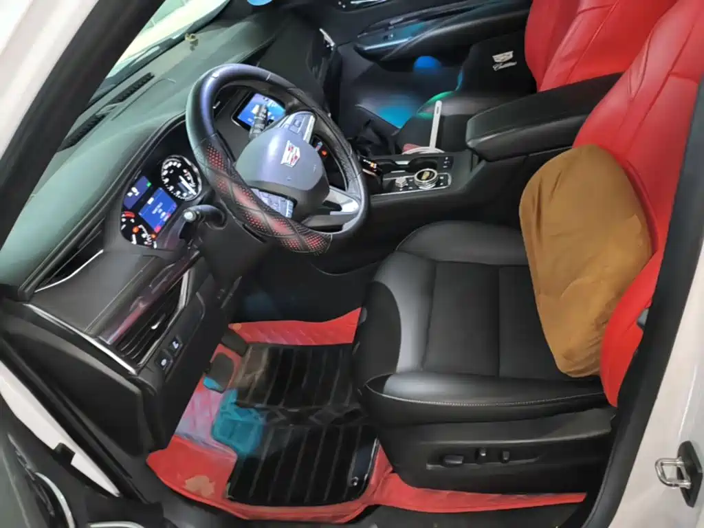 Cadillac XT4 — миниатюра 13