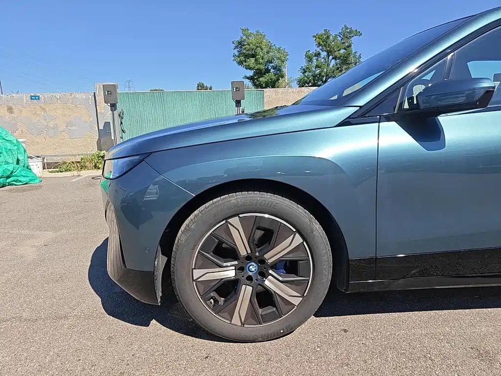 BMW iX — миниатюра 5