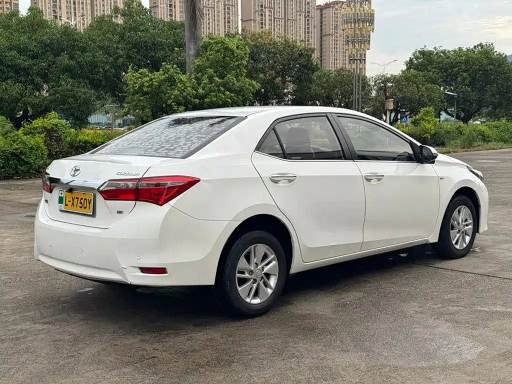Toyota Corolla — миниатюра 8